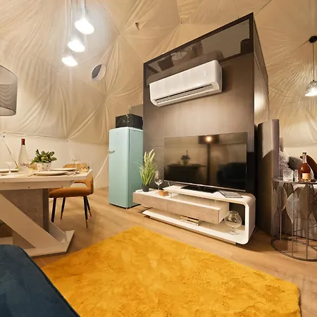 אוהל מפואר Glamping Spindl One&only *